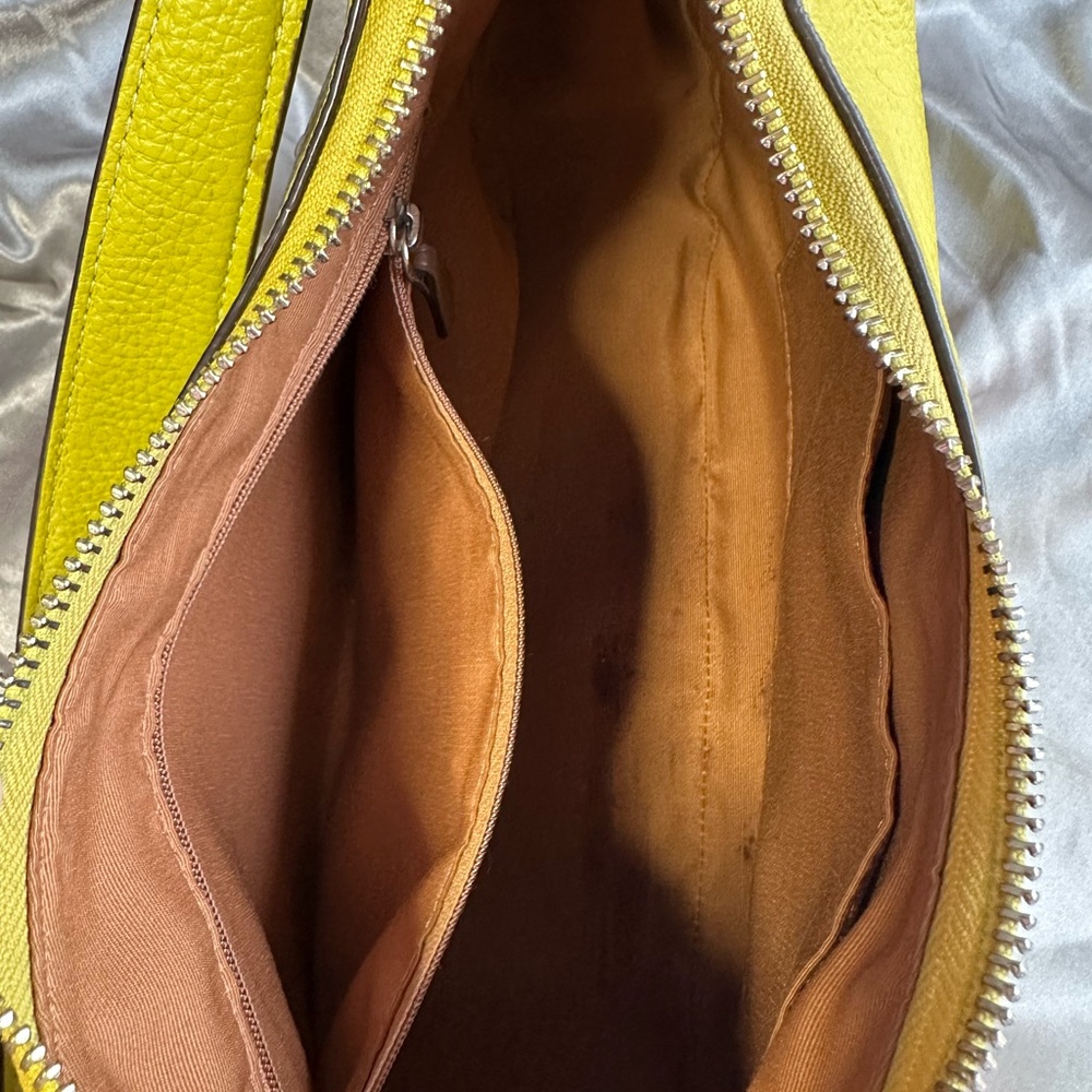 🌹LIMITED EDITION Coach Teri Hobo Lime Leather
Shoulder & Crossbody Bag & Wallet - Picture 8 of 16